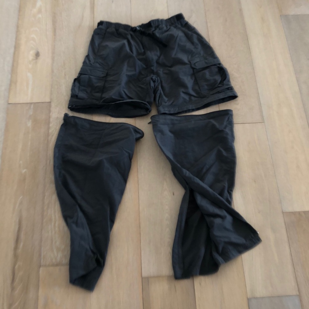 REI catch the zipper leg pants converts to Shorts